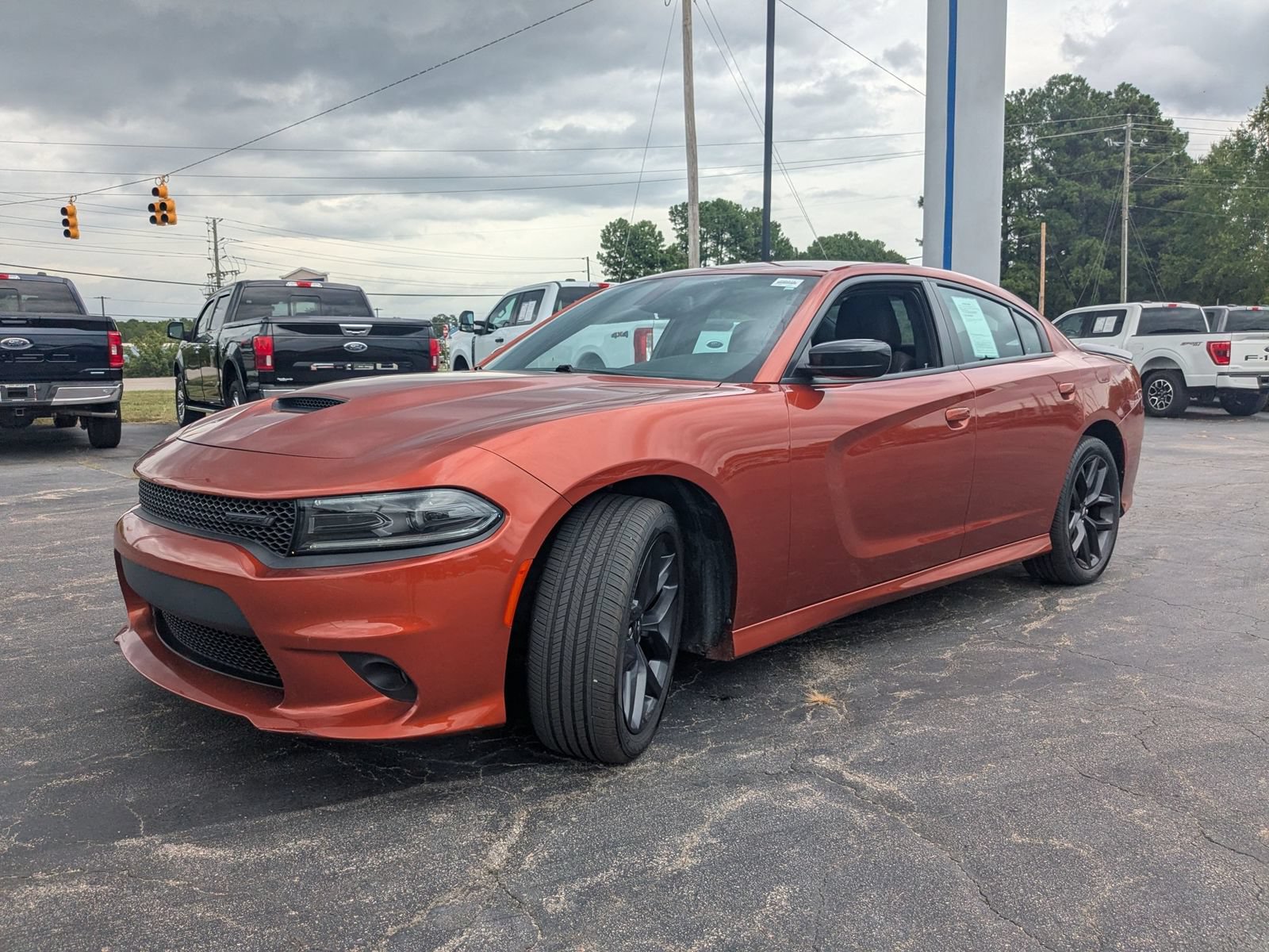 Used 2022 Dodge Charger GT w/ Blacktop Package RWD image 4