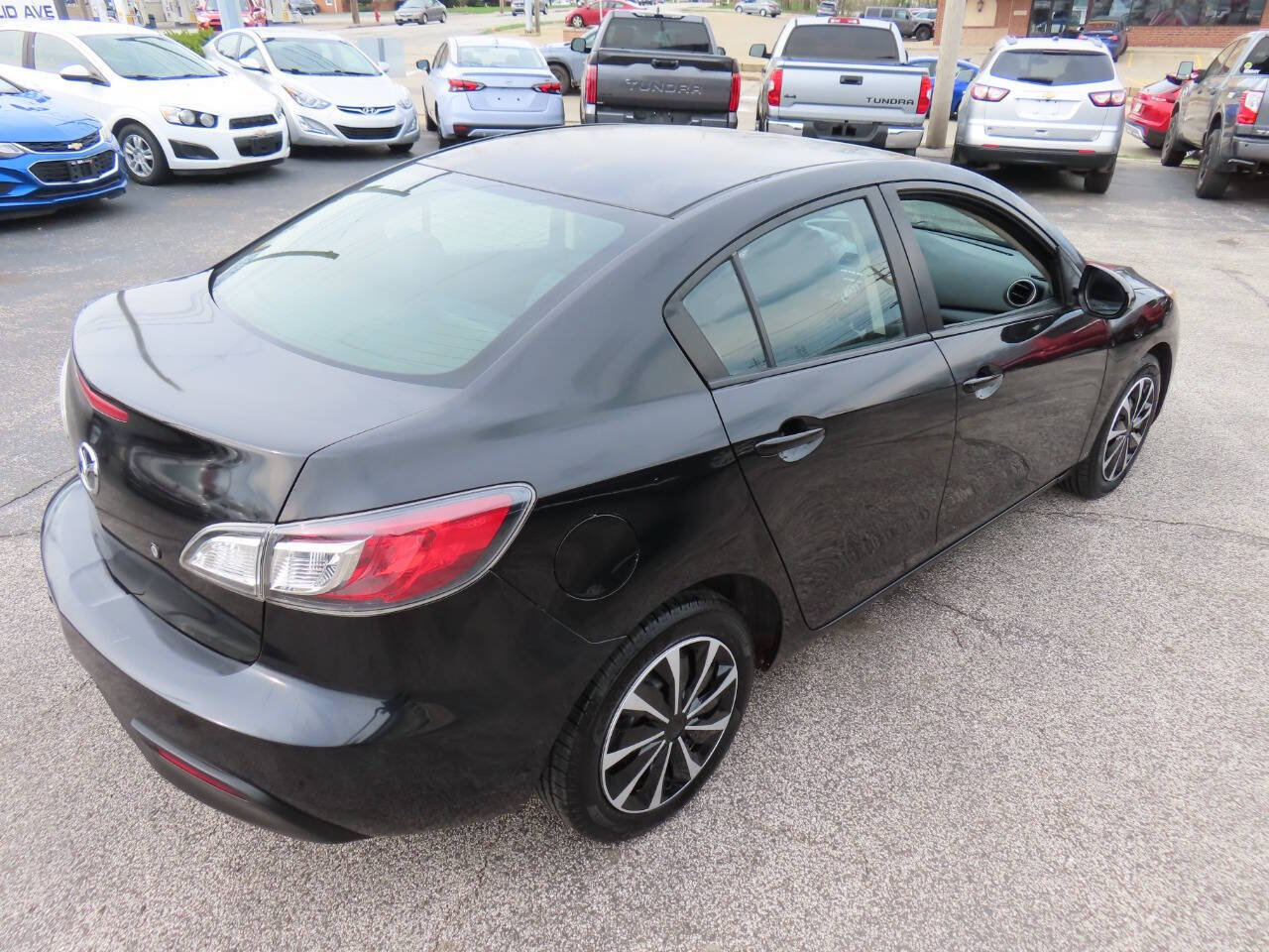Used 2011 MAZDA MAZDA3 i Sport FWD image 24