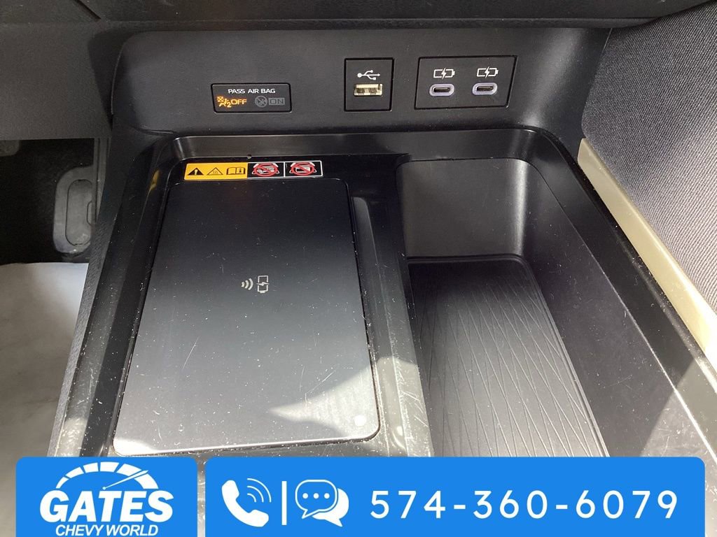 Used 2025 Toyota Camry LE FWD image 17