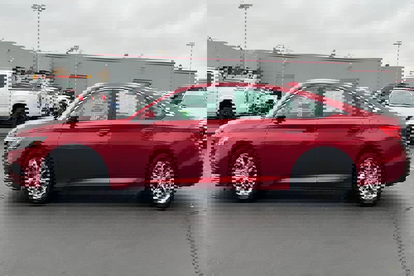 Used 2018 Honda Accord LX image 9