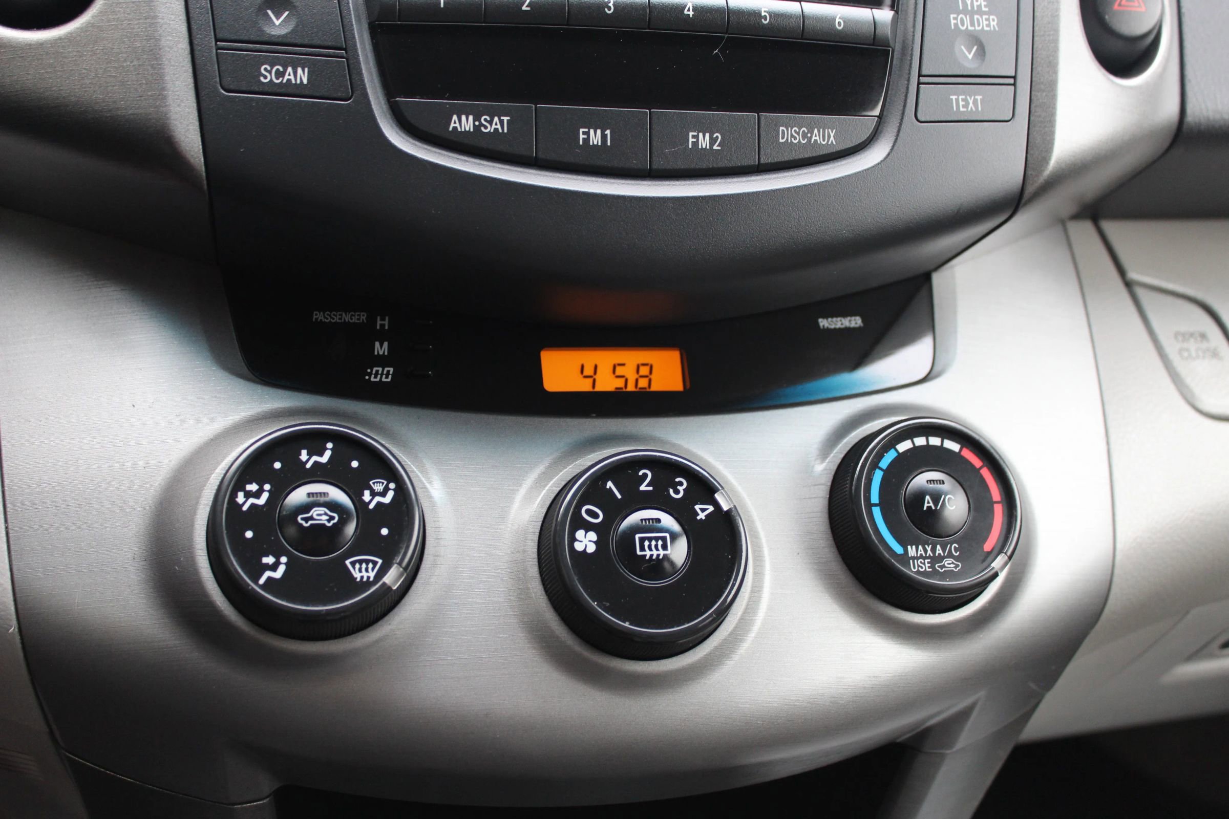 Used 2010 Toyota RAV4 4WD image 32