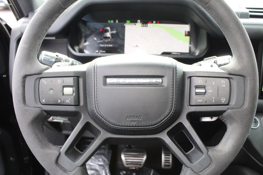 Used 2022 Land Rover Defender 110 V8 image 15