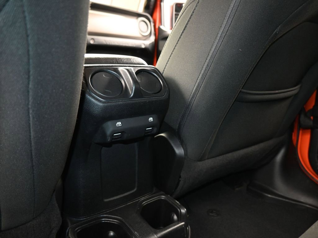 Used 2018 Jeep Wrangler Unlimited Sport S image 35