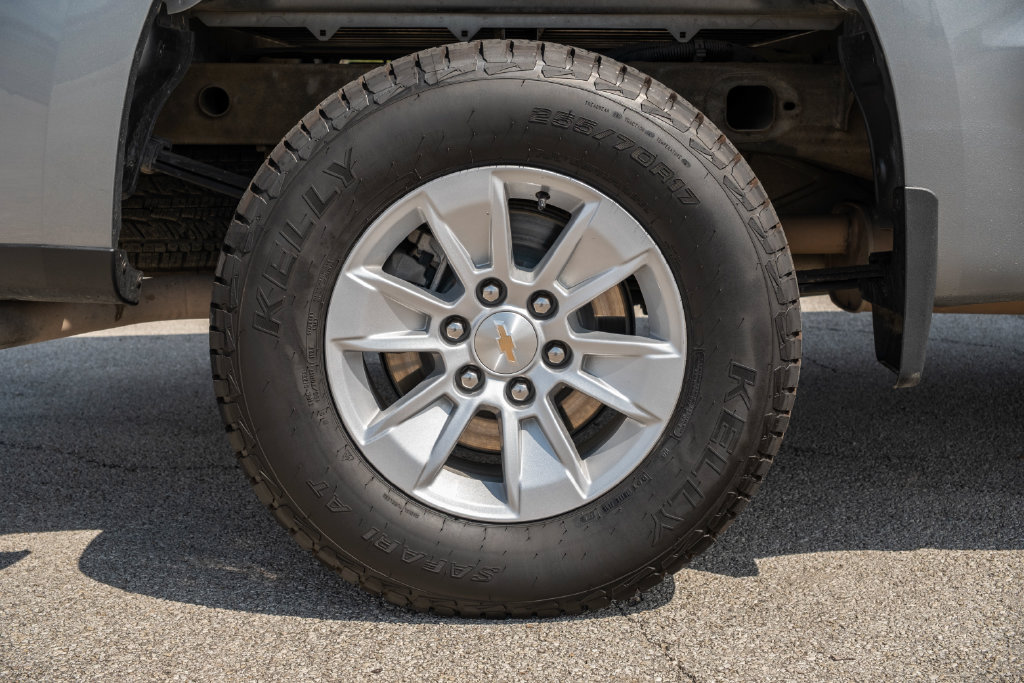 Used 2025 Chevrolet Silverado 1500 LT RWD image 10