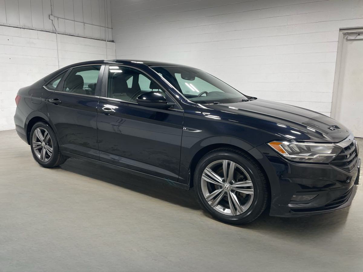 Used 2020 Volkswagen Jetta R-Line FWD image 3