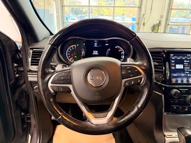 Used 2019 Jeep Grand Cherokee Overland AWD/4WD image 8