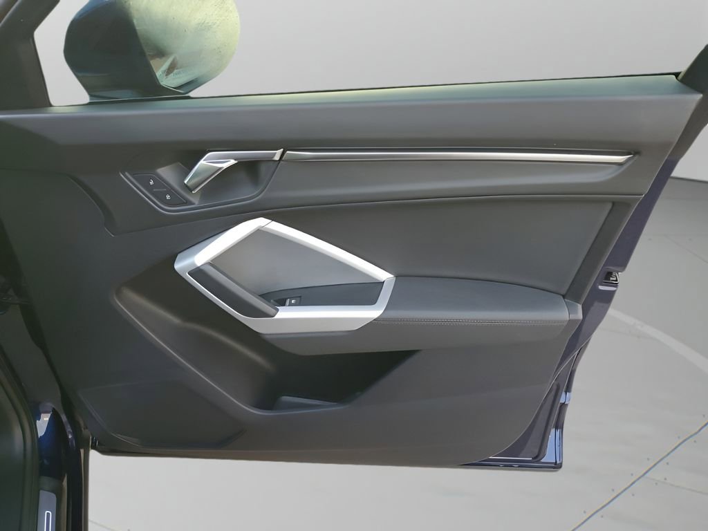 Used 2022 Audi Q3 2.0T Premium image 13