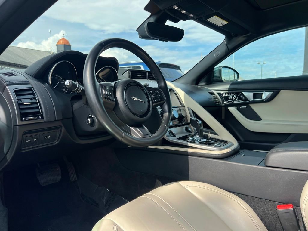 Used 2016 Jaguar F-TYPE Coupe image 2