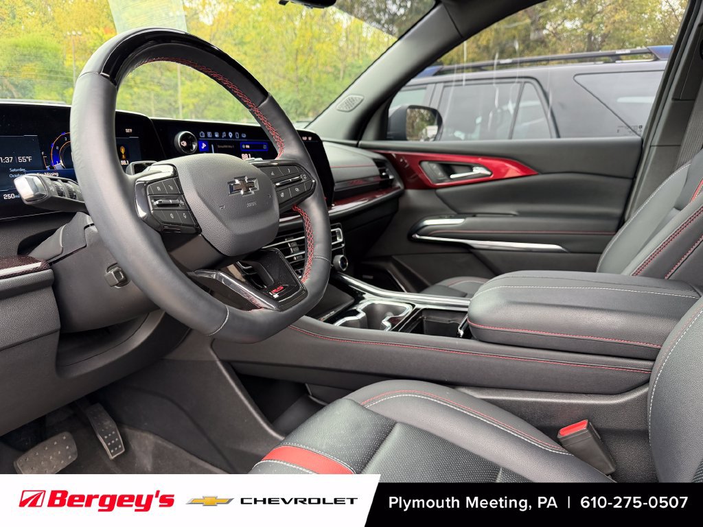 Certified 2025 Chevrolet Traverse RS AWD/4WD image 3