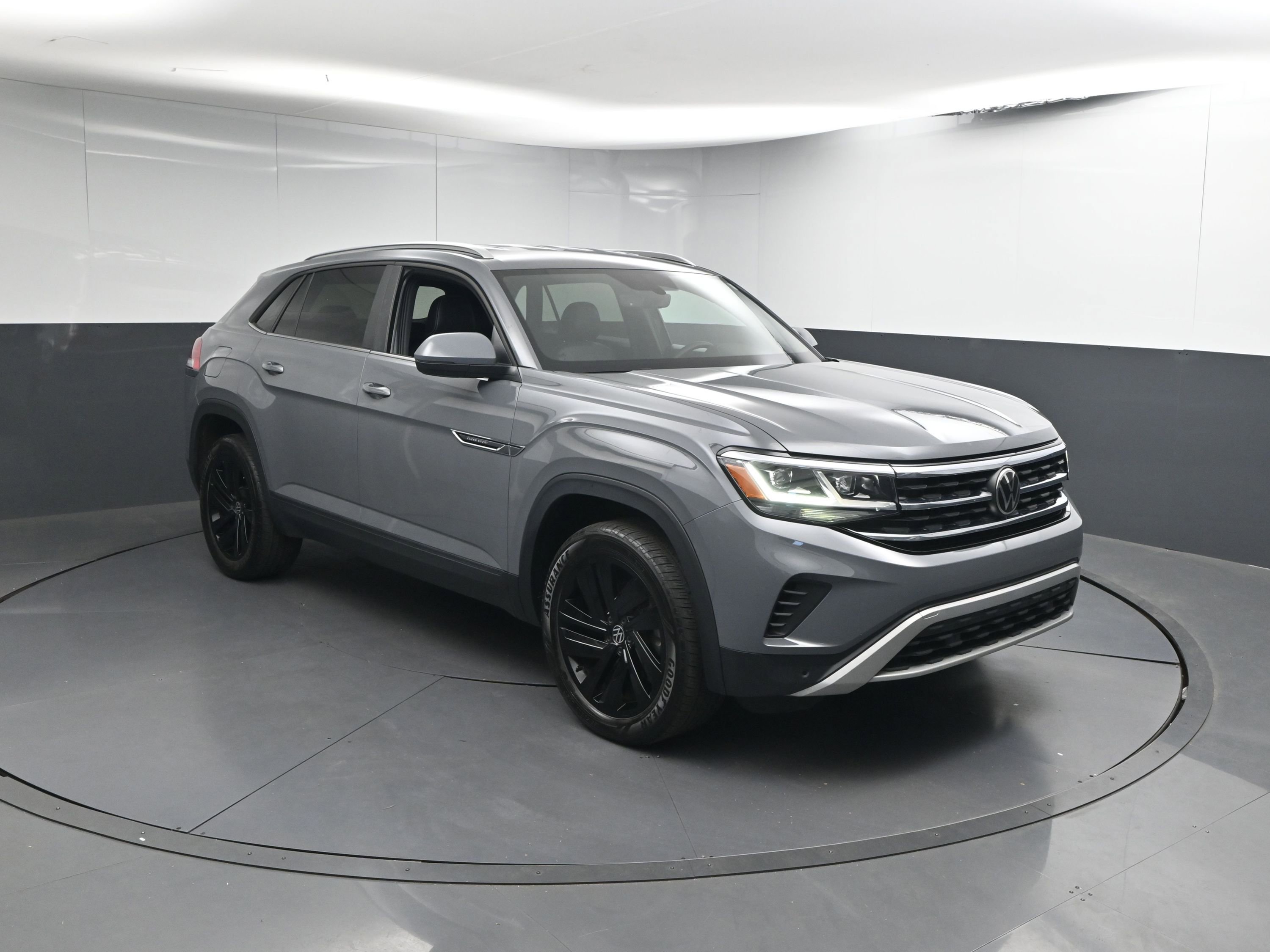 Used 2023 Volkswagen Atlas Cross Sport SE image 27