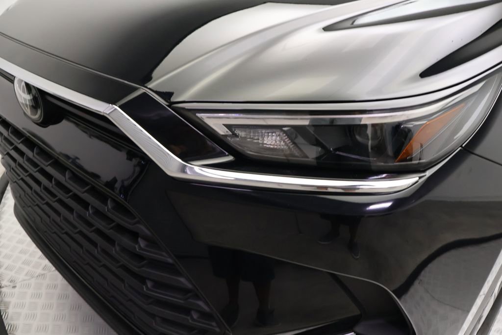 Used 2026 Toyota Grand Highlander FWD image 3