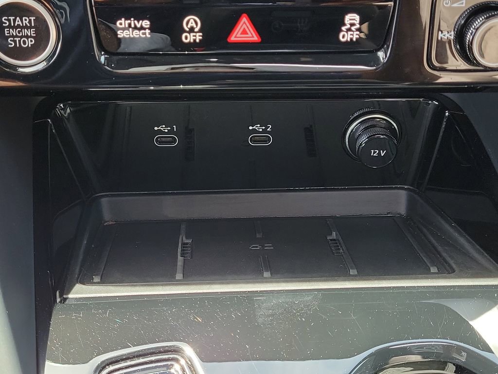 Used 2025 Audi Q5 Premium Plus AWD/4WD image 33