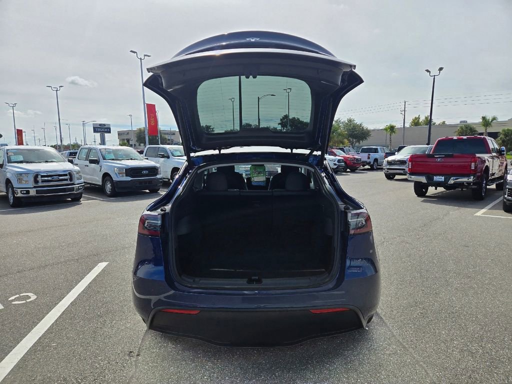 Used 2020 Tesla Model Y Long Range image 18