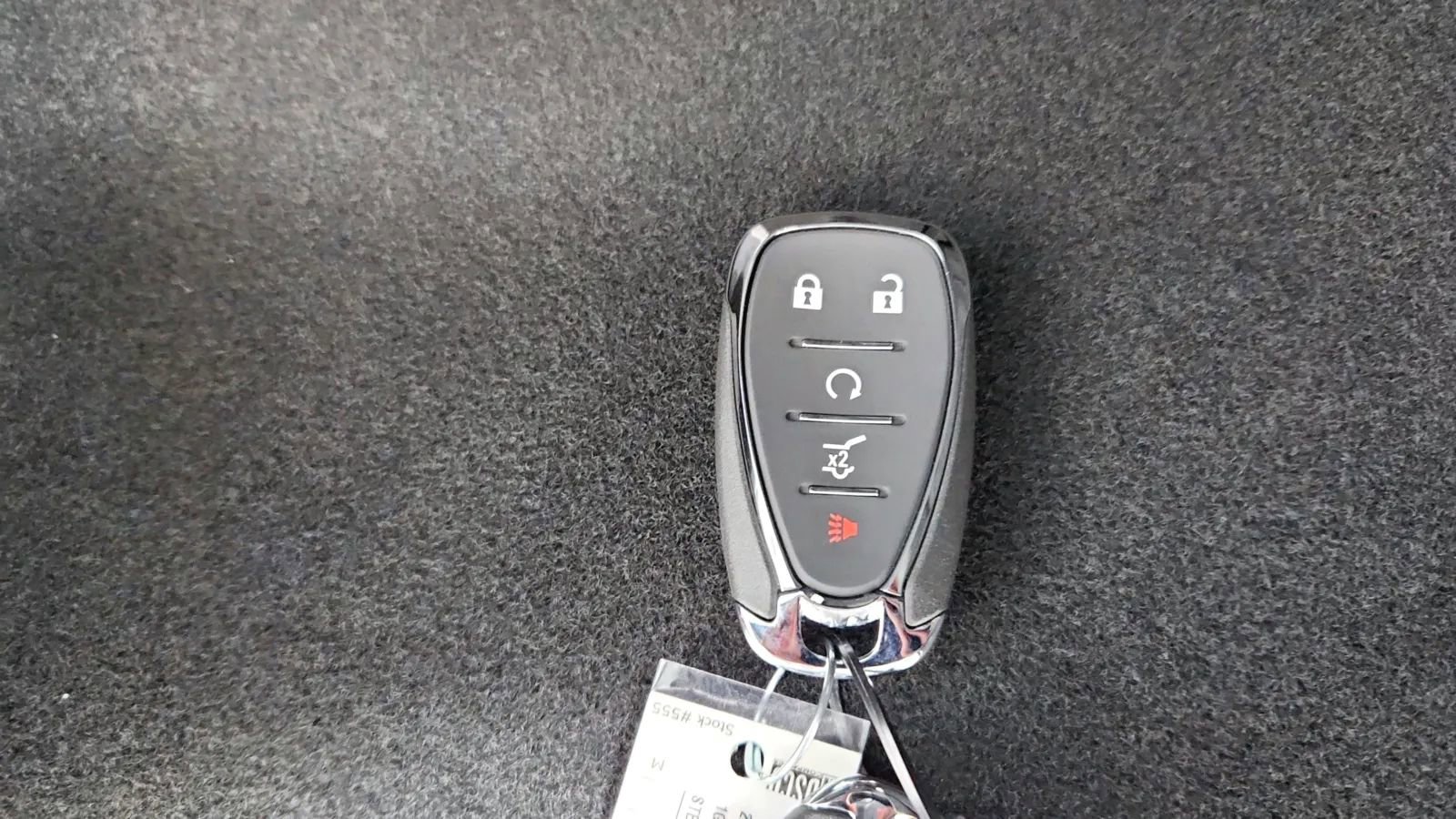 Used 2023 Chevrolet Traverse LT image 13