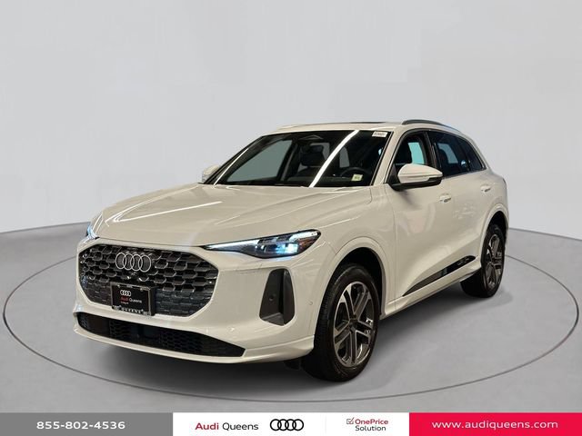 Used 2025 Audi Q5 Premium Plus w/ Premium Plus AWD/4WD image 1