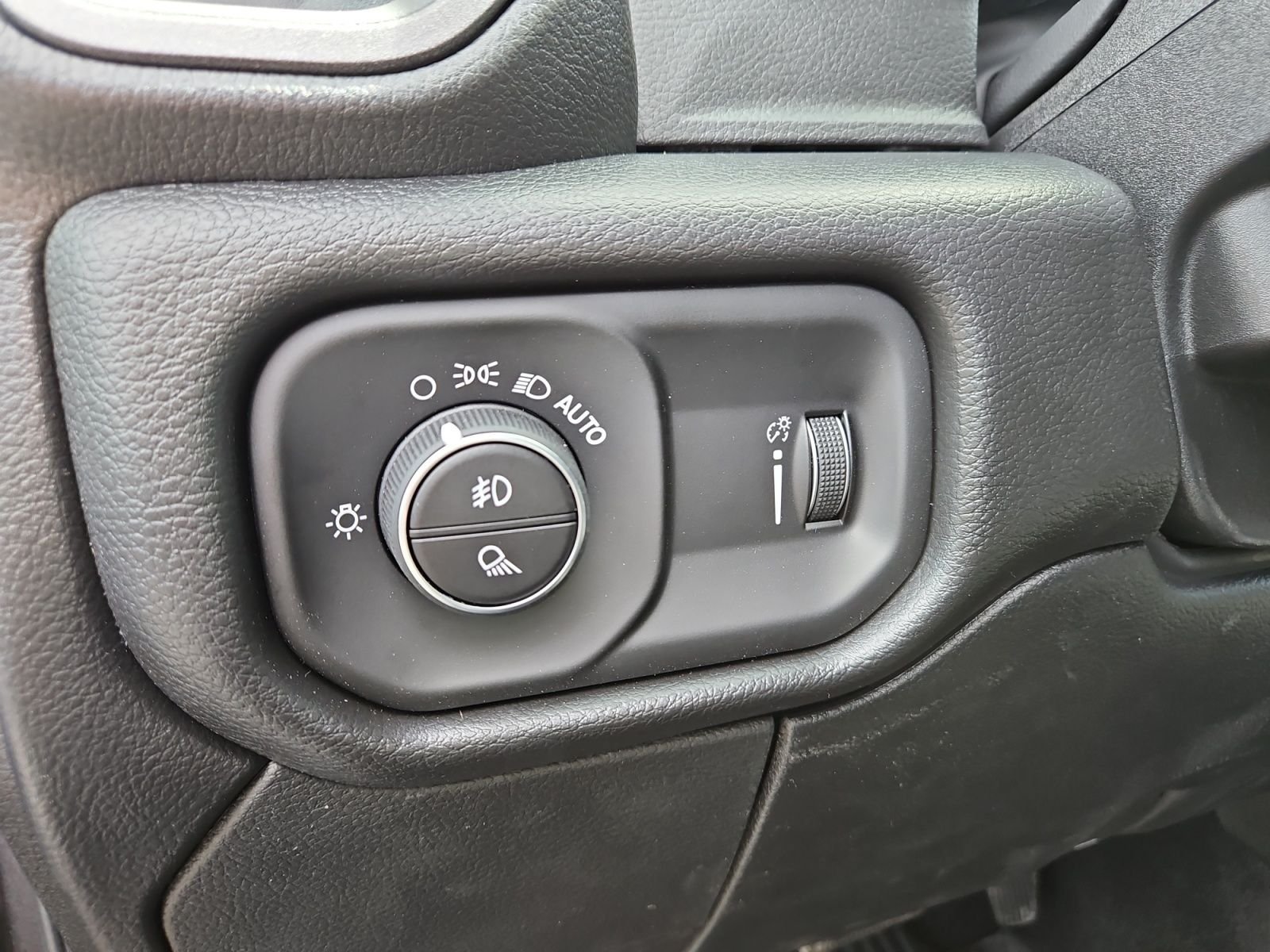 New 2026 RAM 2500 Tradesman AWD/4WD image 23