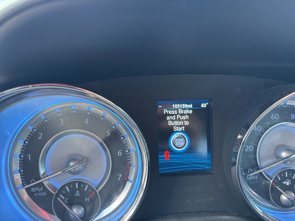 Used 2013 Chrysler 300 RWD image 13