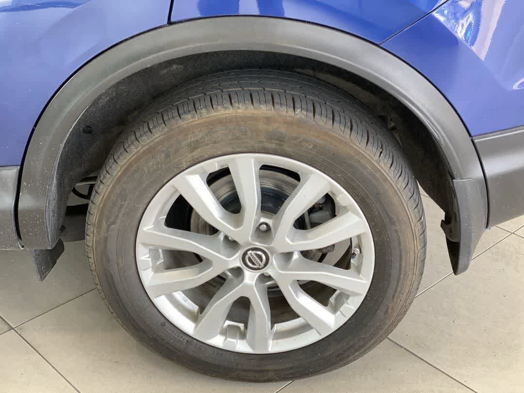 Used 2020 Nissan Rogue Sport SV w/ All-Weather Package AWD/4WD image 13