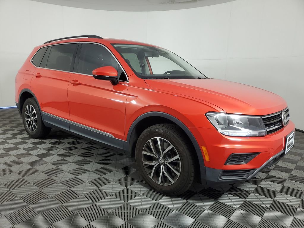 Used 2018 Volkswagen Tiguan SE FWD image 2