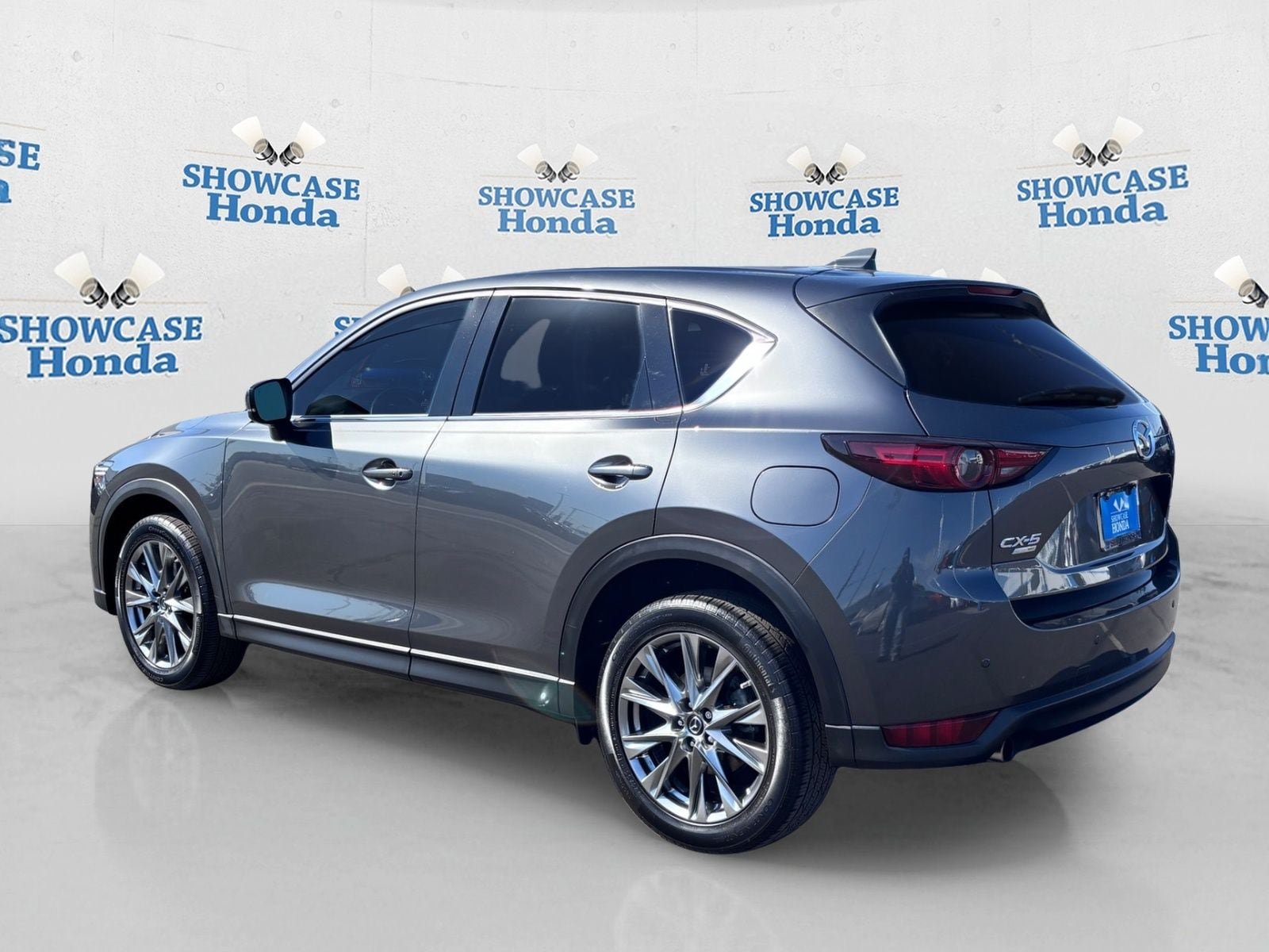 Used 2019 MAZDA CX-5 Signature AWD/4WD image 5