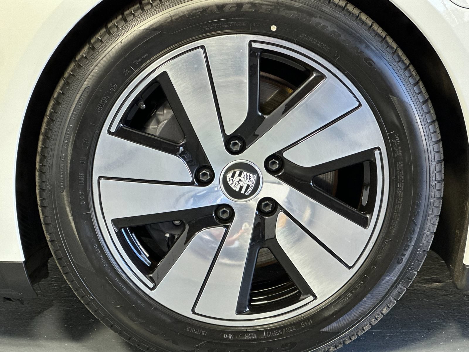 Certified 2023 Porsche Taycan RWD image 32