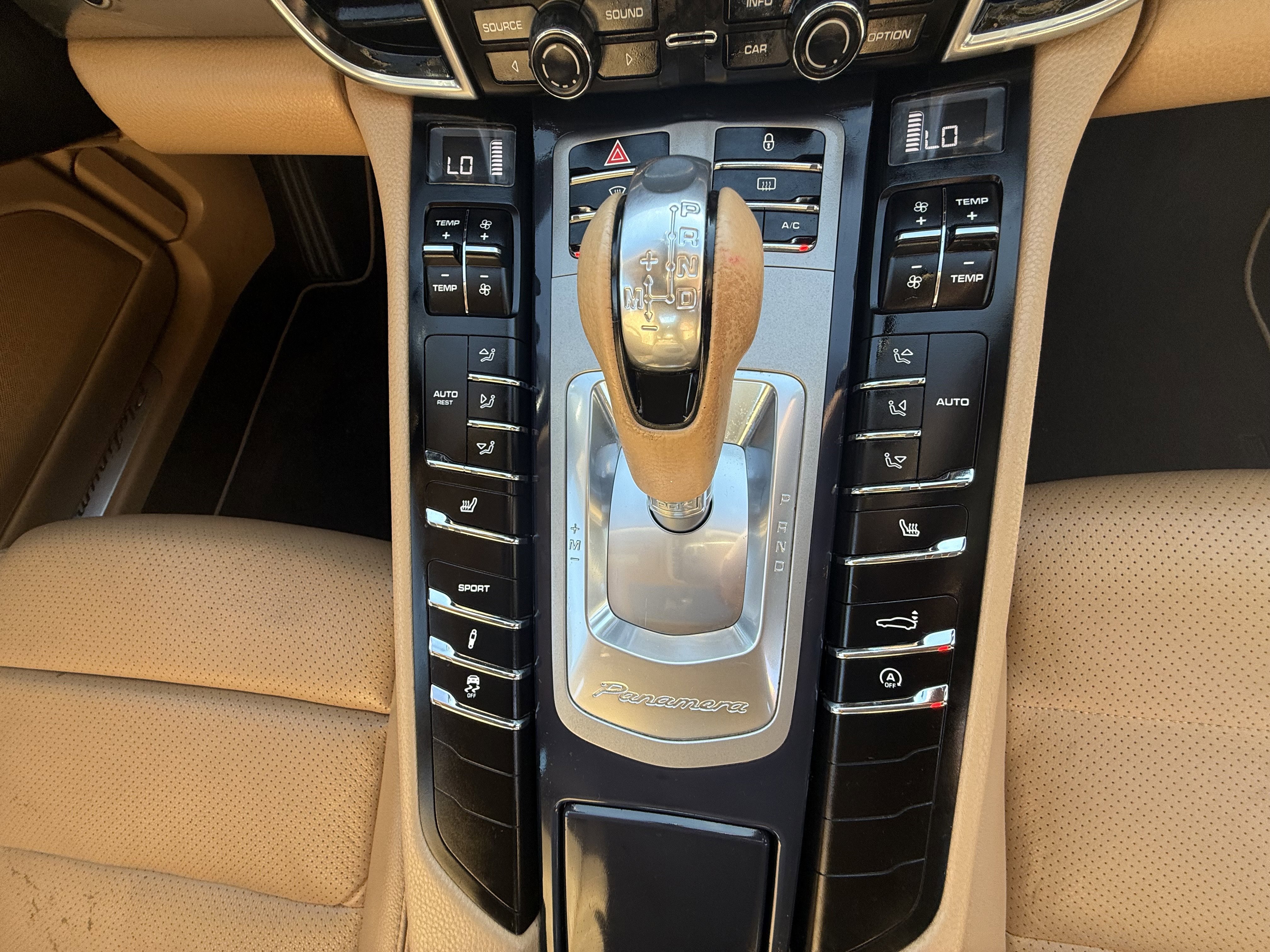 Used 2013 Porsche Panamera image 25
