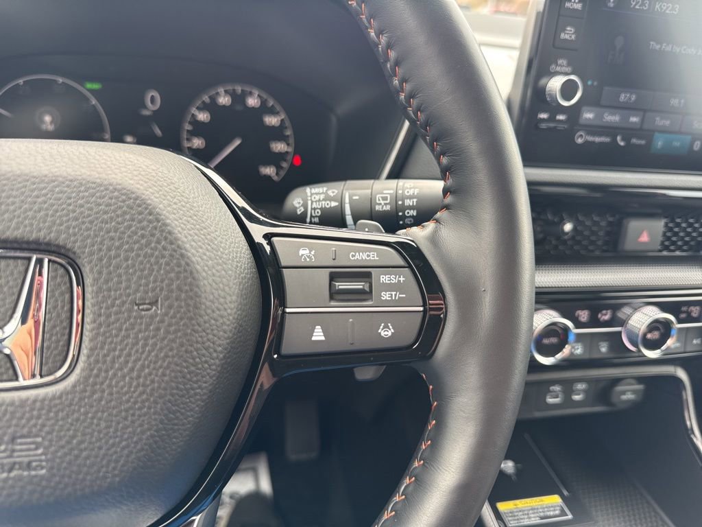 Used 2025 Honda CR-V Sport Touring image 8