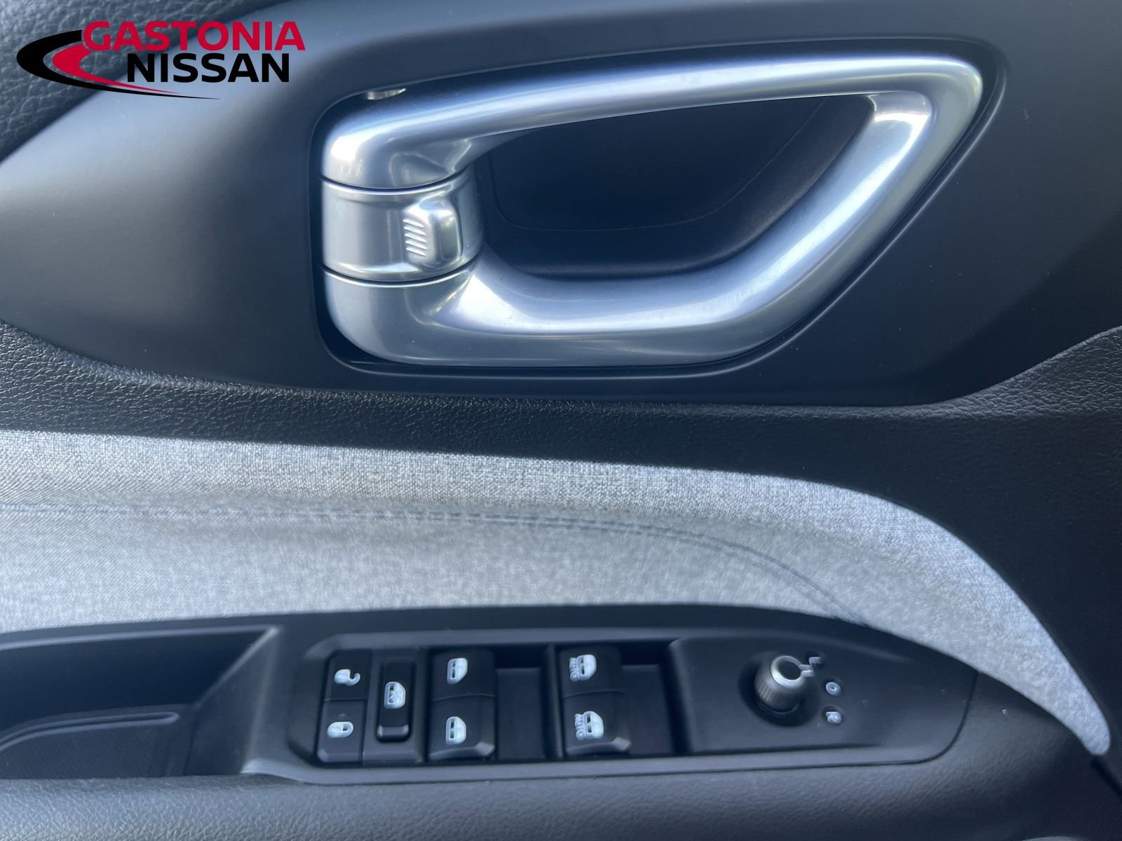 Used 2024 Jeep Compass Latitude image 38