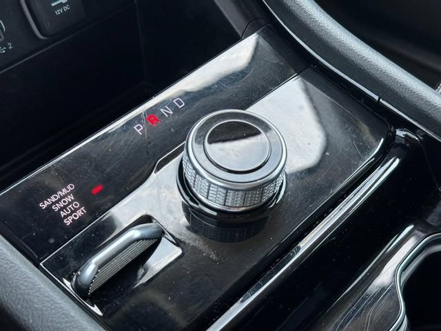 Used 2023 Jeep Grand Cherokee Limited AWD/4WD image 26