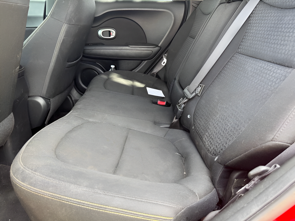Used 2015 Kia Soul + FWD image 11