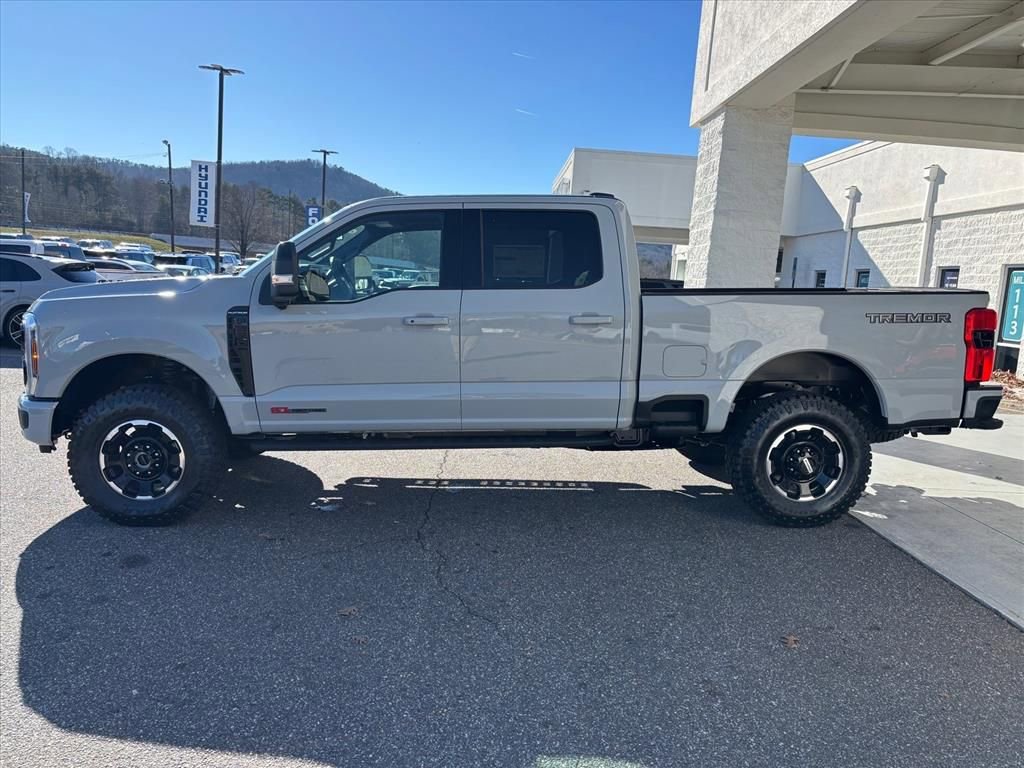 New 2026 Ford F250 Platinum w/ Tremor Off-Road Package image 24