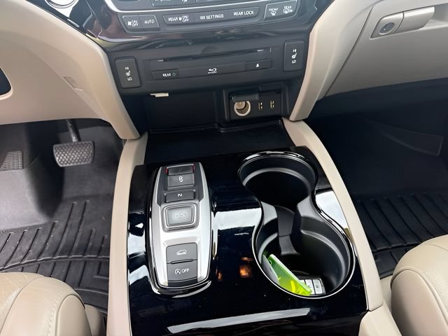 Used 2016 Honda Pilot Touring image 21