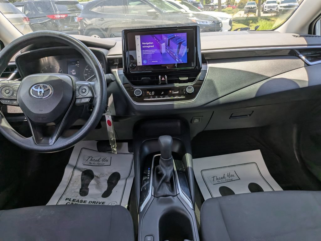 Used 2024 Toyota Corolla LE FWD image 18