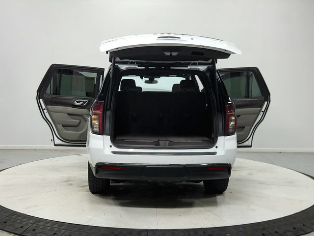 Used 2022 Chevrolet Tahoe Z71 w/ Luxury Package AWD/4WD image 15