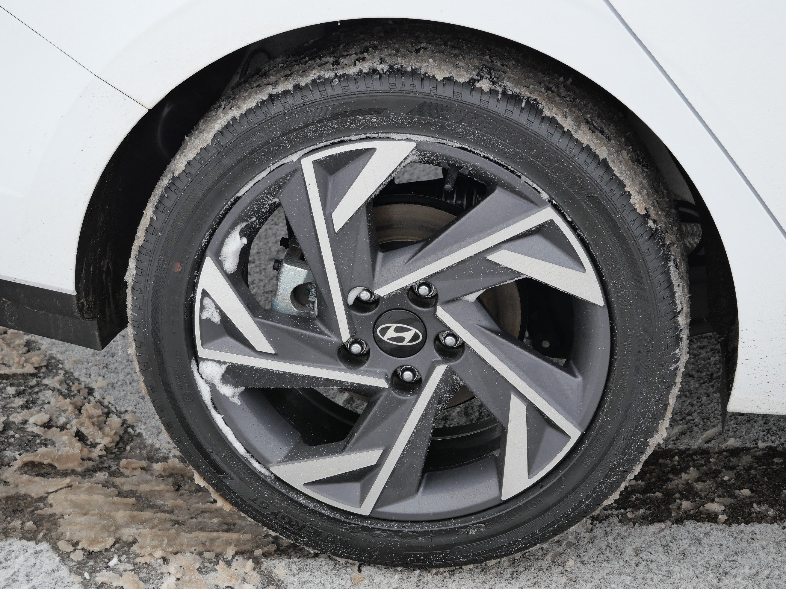 Certified 2025 Hyundai Elantra SEL image 15