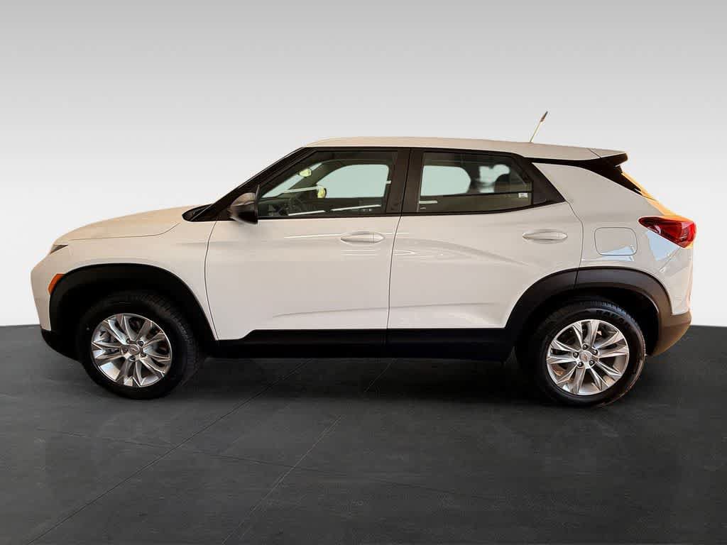Used 2023 Chevrolet TrailBlazer LS FWD image 3