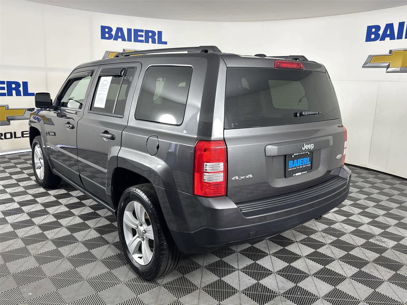 Used 2016 Jeep Patriot Latitude AWD/4WD image 3