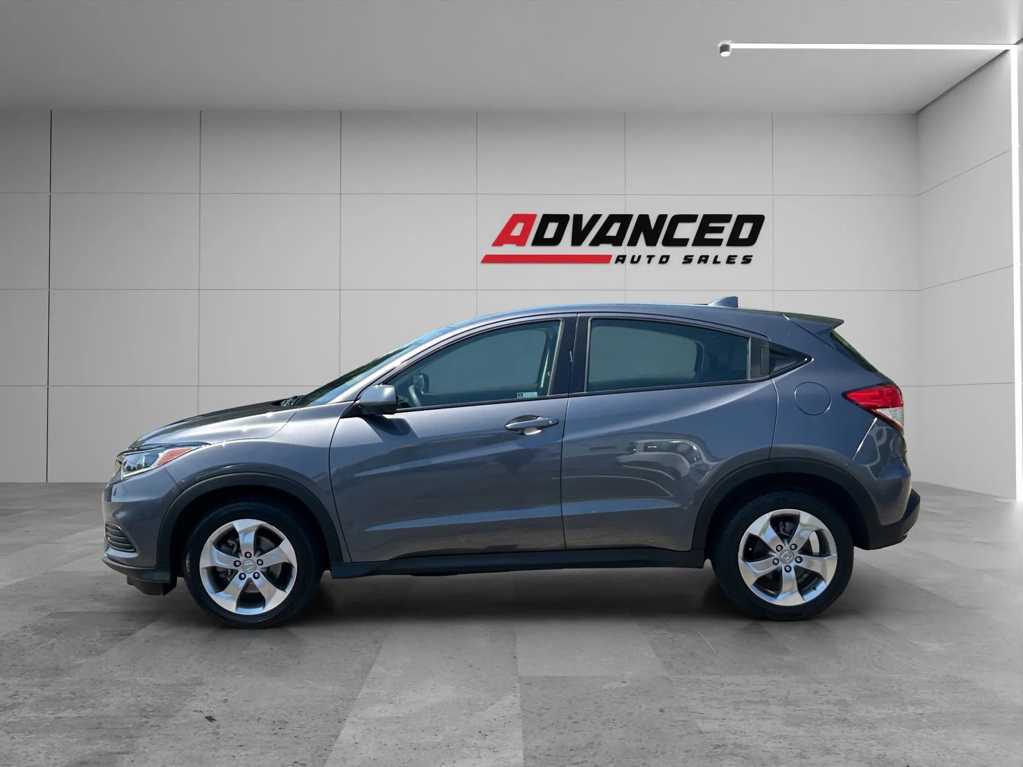 Used 2021 Honda HR-V LX image 4