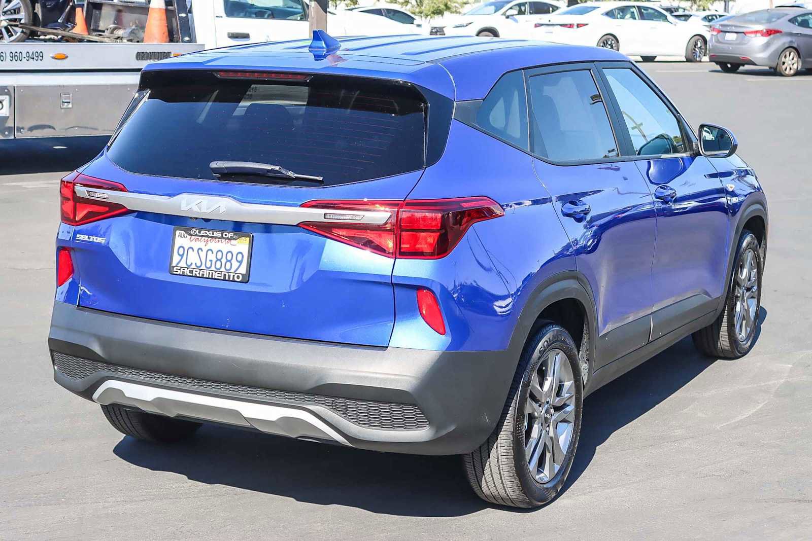 Used 2023 Kia Seltos LX image 4