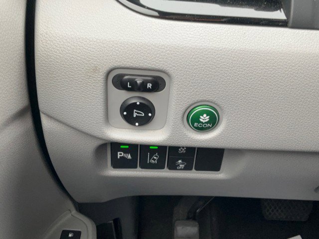 Used 2017 Honda Pilot Touring image 14