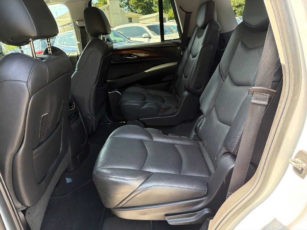 Used 2019 Cadillac Escalade Luxury RWD image 20