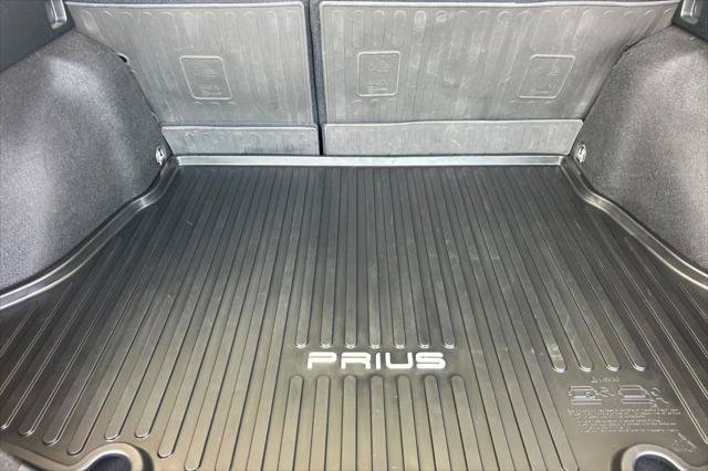 Certified 2021 Toyota Prius LE AWD/4WD image 15