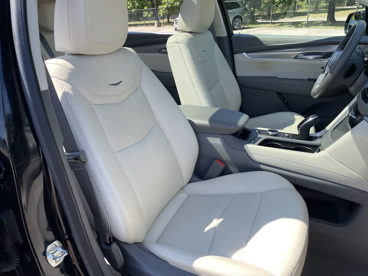 Certified 2024 Cadillac XT5 Premium Luxury w/ Technology Package AWD/4WD image 14