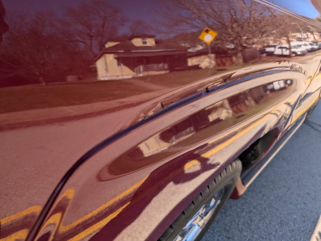 Used 2005 Cadillac Escalade EXT image 23