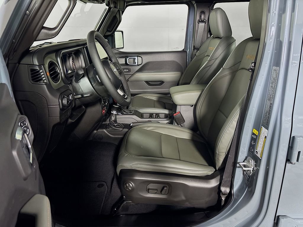 New 2025 Jeep Gladiator Mojave image 12