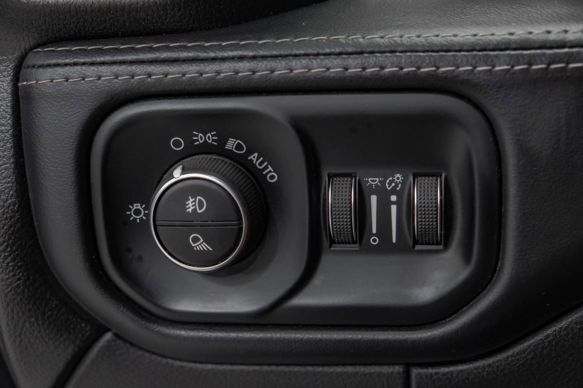 Used 2022 RAM 2500 Limited image 29