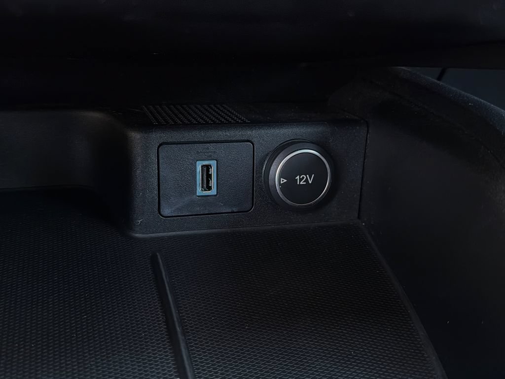Used 2020 Ford Escape SE Sport FWD image 29