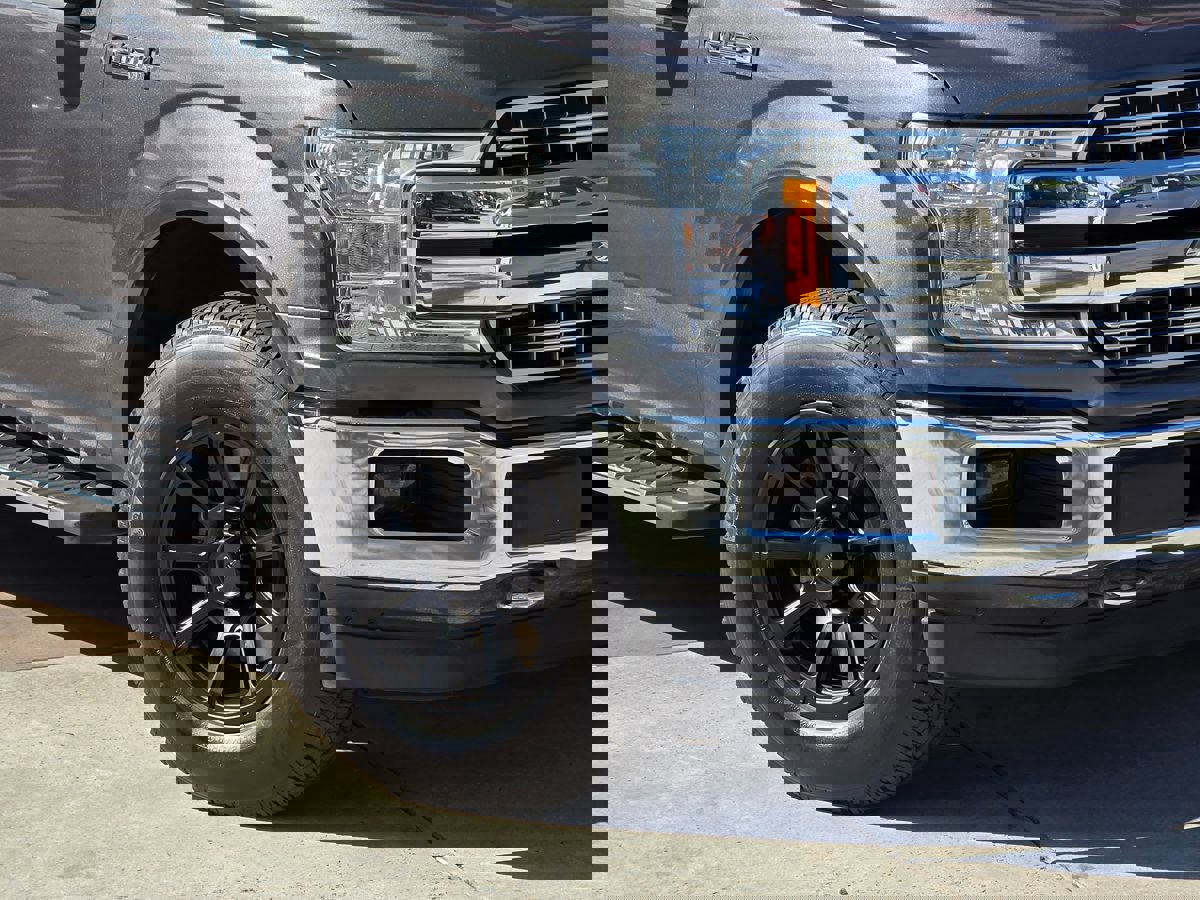 Used 2019 Ford F150 Lariat image 5