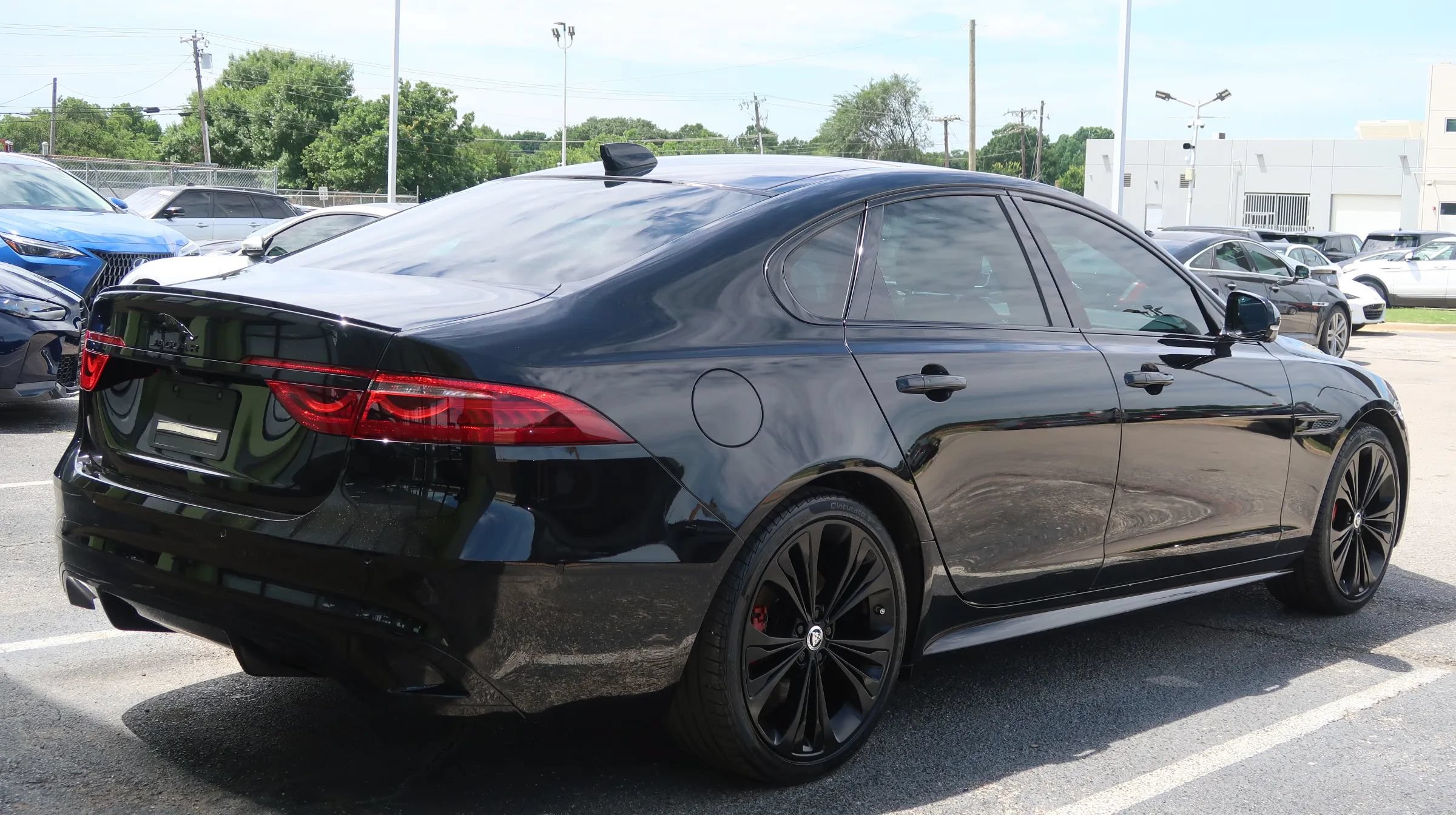 Used 2024 Jaguar XF R-Dynamic SE AWD/4WD image 14