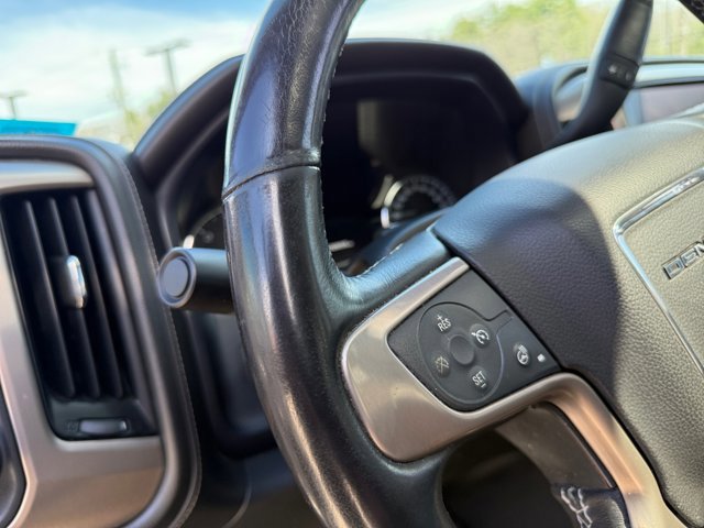 Used 2015 GMC Sierra 2500 Denali w/ Suspension Package, Off-Road AWD/4WD image 19